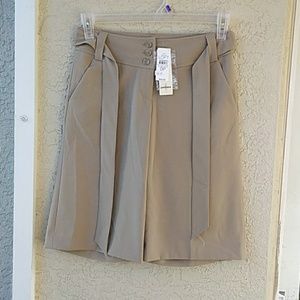ANN TAYLOR LOFT KHAKI SHORTS SIZE 0 Petite